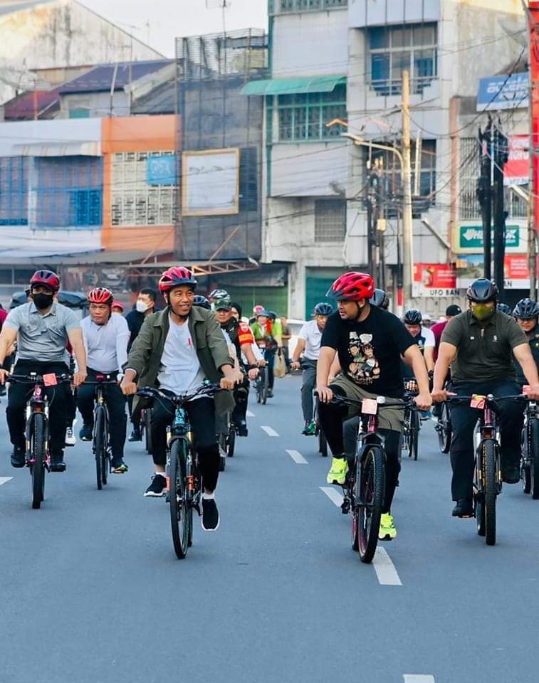 Jokowi Bersepeda di Medan